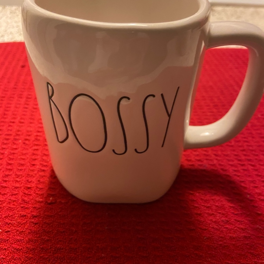 Rae Dunn mug.